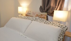 Double or Twin Room | Premium bedding, minibar, in-room safe, desk - Il Fascino Di Roma (Rome)