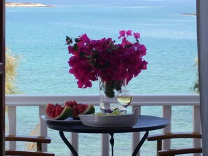 View from room - Hotel Roussos Beach (Paros)