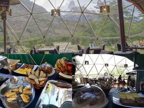 Petit déjeuner buffet compris tous les jours