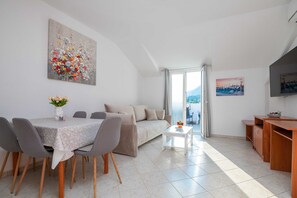 Apartment (Apartments Azzurro- 1Bed Apt,Terrace ) | Living room