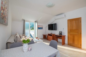 Apartment (Apartments Azzurro- 1Bed Apt,Terrace ) | Living room | Flat-screen TV -  Apartments Azzurro (Dubrovnik)