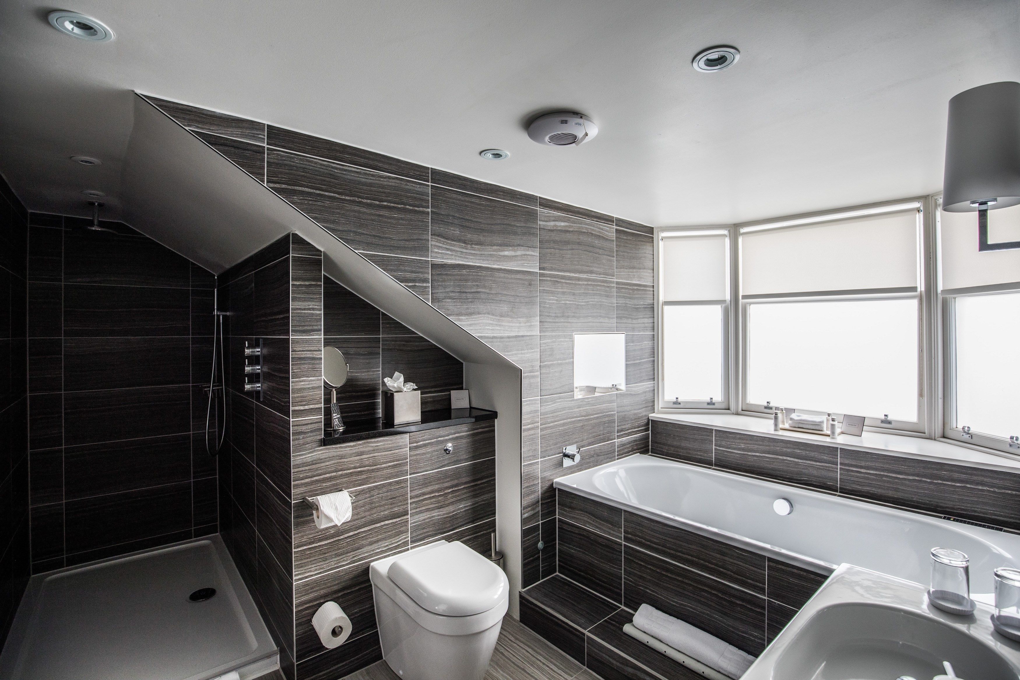 club room | bathroom | free toiletries, hair dryer, towels