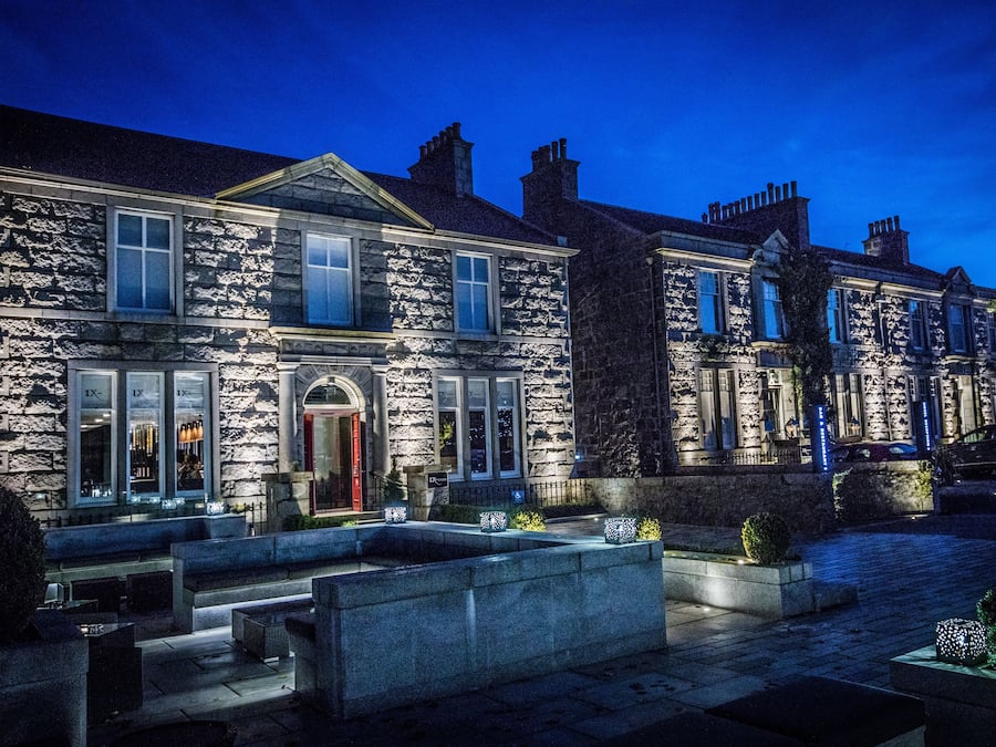 Fasade – kveld/natt