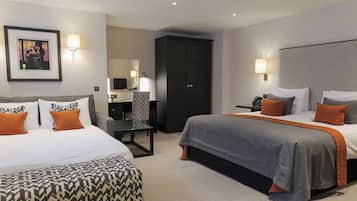 Family Room | Egyptian cotton sheets, premium bedding, minibar, in-room safe