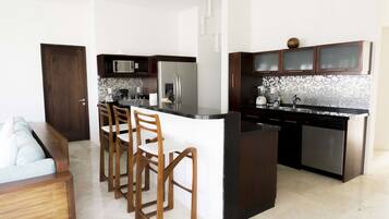 Villa (2 Bedroom Master-Penthouse) | Private kitchen | Microwave, coffee/tea maker