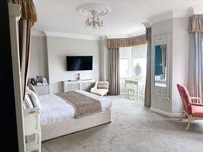 Camera Deluxe, 1 letto king, vista mare | Biancheria da letto ipoallergenica, ferro/asse da stiro, Wi-Fi gratuito