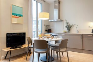 Dining room - Aspasios Urquinaona Apartments (Barcelona)