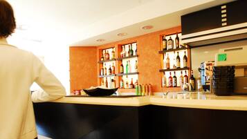 Bar (in der Unterkunft)