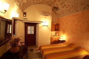 House (Alkmene)