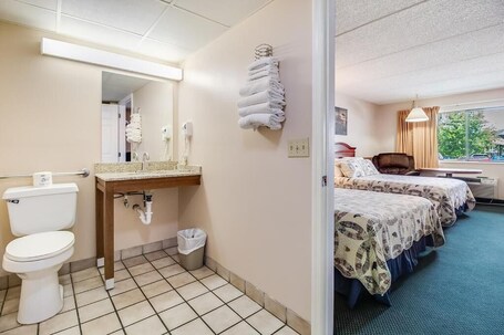 Mountain Breeze Motel - Image 30