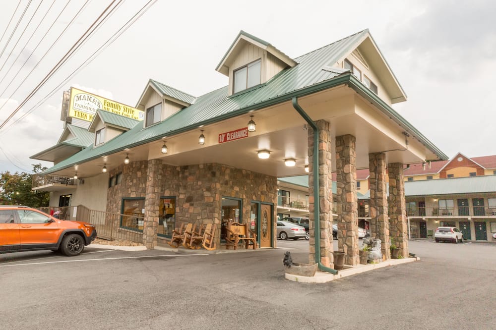 Mountain Breeze Motel