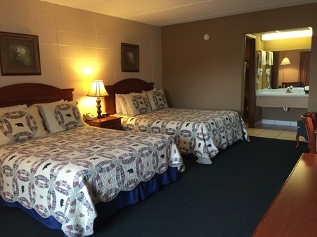 Mountain Breeze Motel - Image 37
