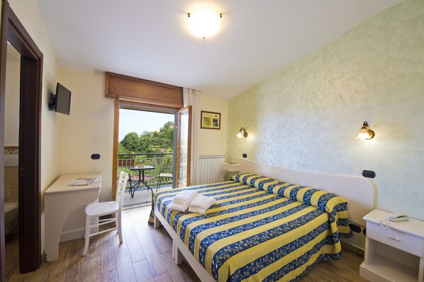 Deluxe Double or Twin Room, City View | Premium bedding, minibar, desk, blackout drapes - Mamaral Resort (Agerola)