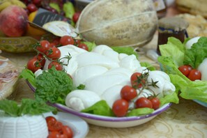 Dining - Mamaral Resort (Agerola)
