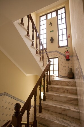 Staircase - Ericeira Chill Hill 2 Peach Garden (Mafra)