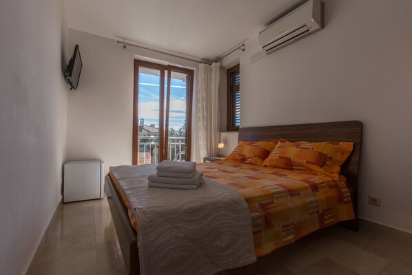 Standaard kamer, privébadkamer, uitzicht op tuin | Gratis babybedden, extra bedden, gratis wifi, beddengoed