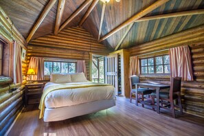 Traditional Cabin, 1 Queen Bed, Fireplace, Mountain View