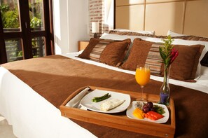 Room service – dining - Casa Gastelbondo By Vistamarina - Adults Only (Cartagena)