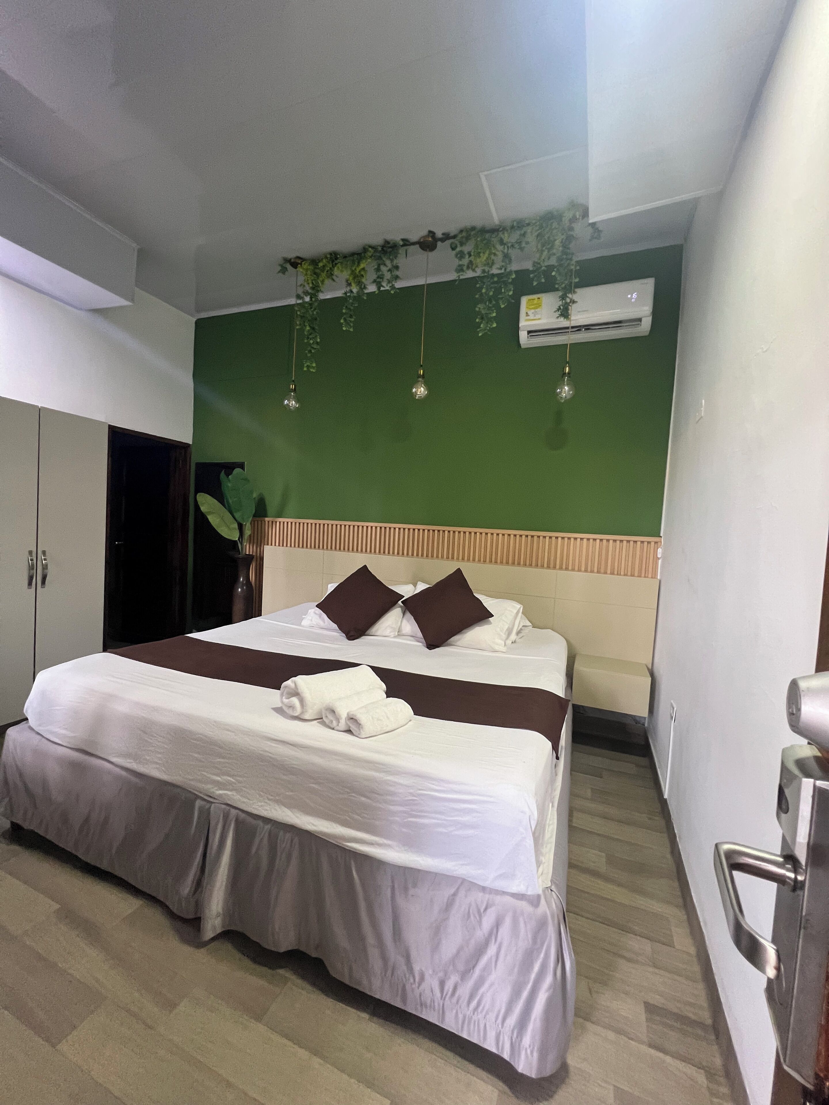 Chambre Double, 1 très grand lit | Literie de qualité supérieure, coffres-forts dans les chambres