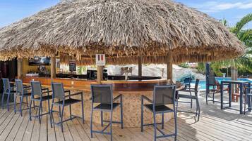 Bar junto a la piscina