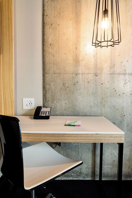 Alt Hotel Winnipeg - Image 36