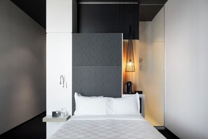Premium bedding, down duvets, individually furnished, desk