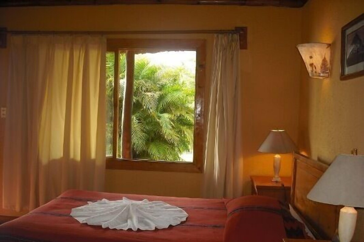 In-room safe, individually decorated, individually furnished, desk