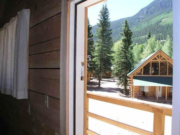 Cabaña Deluxe, 2 habitaciones, 2 baños, vista al río | Vista desde la habitación