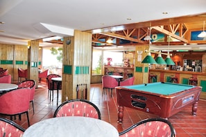 Bar (on property) - Hotel Nevasur (Monachil)