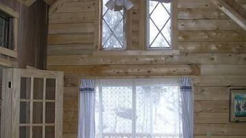 5 bedrooms, free rollaway beds