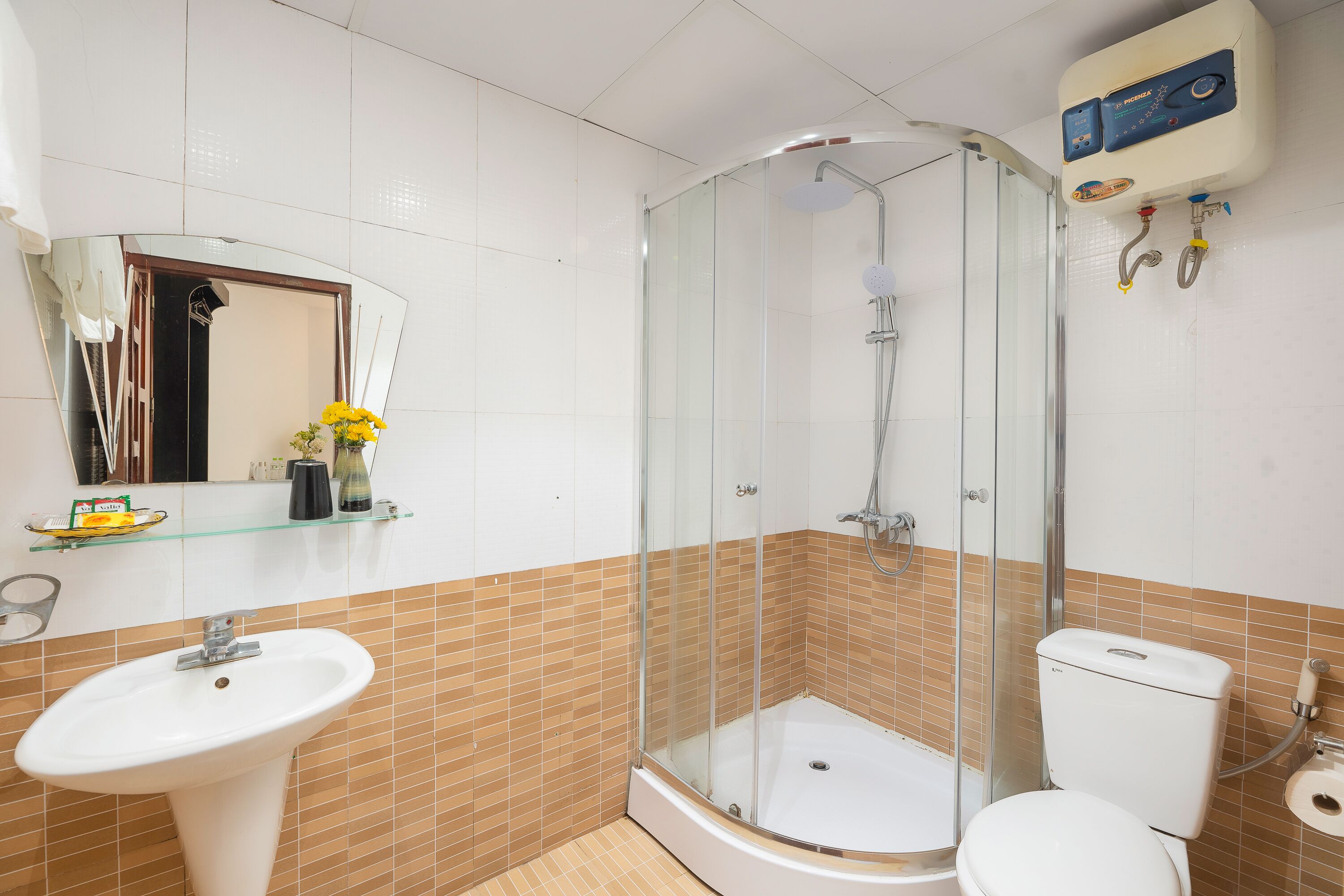 Photo - Golden Time Hostel 3