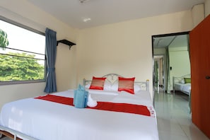 1 bedroom, minibar, desk, soundproofing