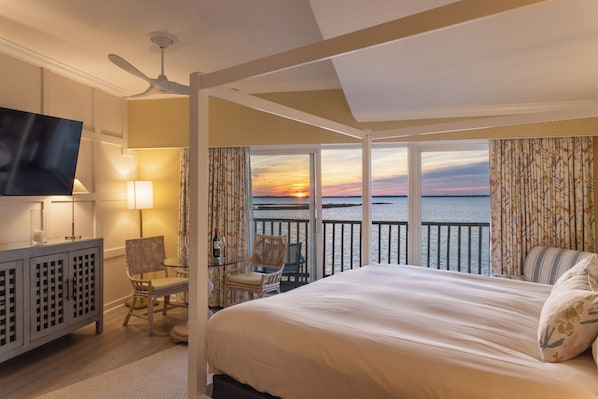 Design Room, 1 King Bed