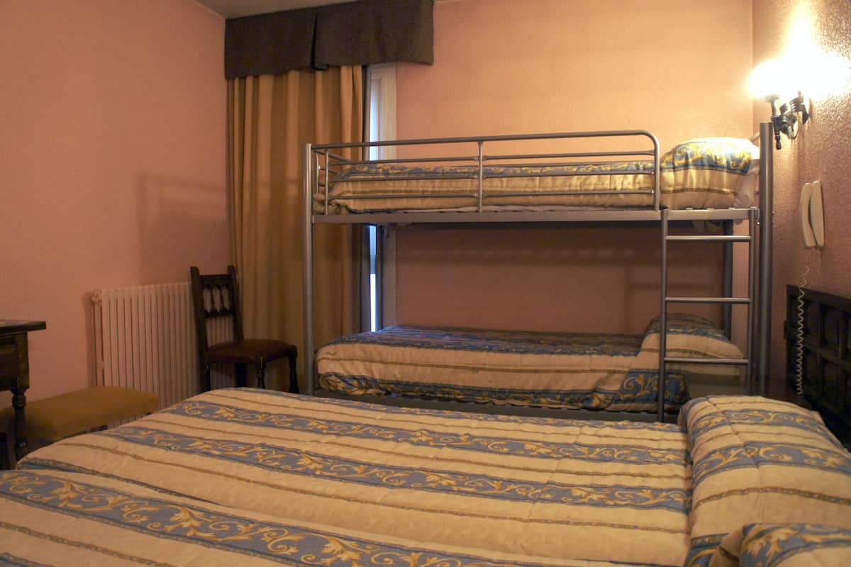In-room safe, blackout curtains, free WiFi, bed sheets