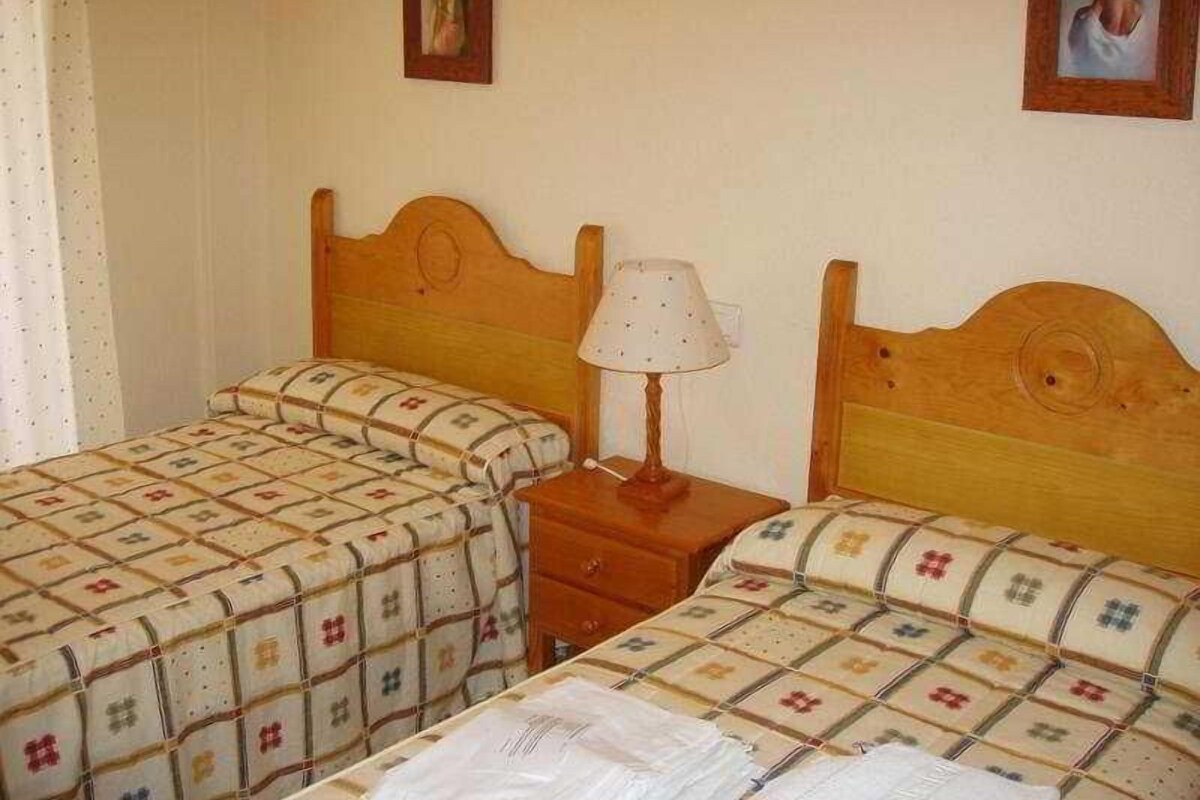 1 bedroom, premium bedding, iron/ironing board, cribs (surcharge)
