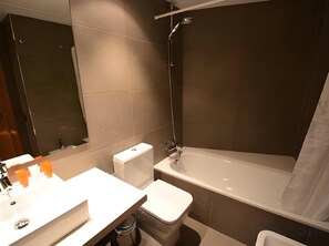 Free toiletries, hair dryer