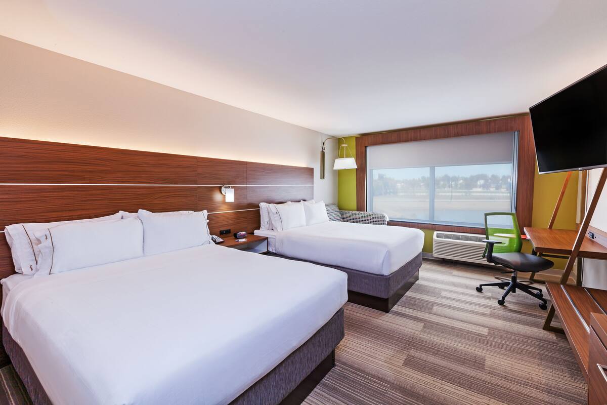 standard room, 2 queen beds | desk, iron/ironing board, free cots/infant beds, travel cot