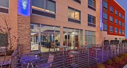 Holiday Inn Express & Suites Tulsa West - Sand Springs by IHG