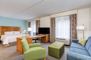 48-inch TV with cable channels - Hampton Inn & Suites Manchester (Manchester)