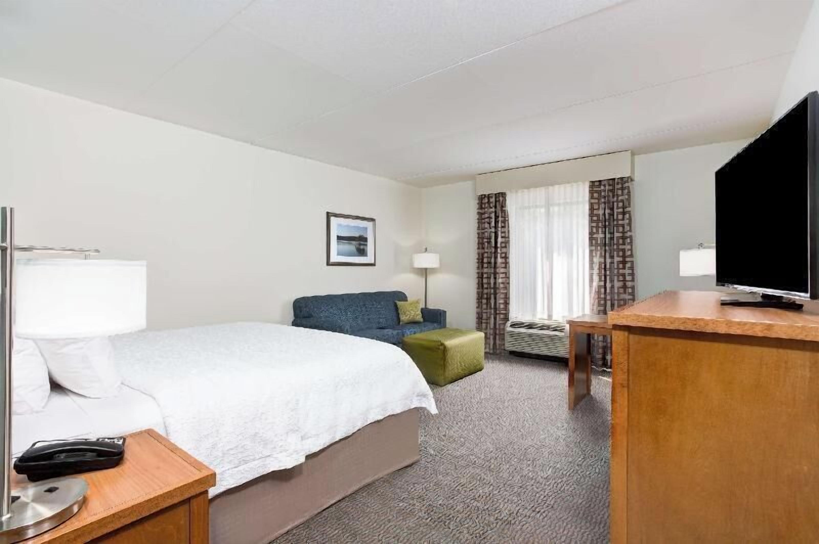 Desk, iron/ironing board, free cots/infant beds, free WiFi