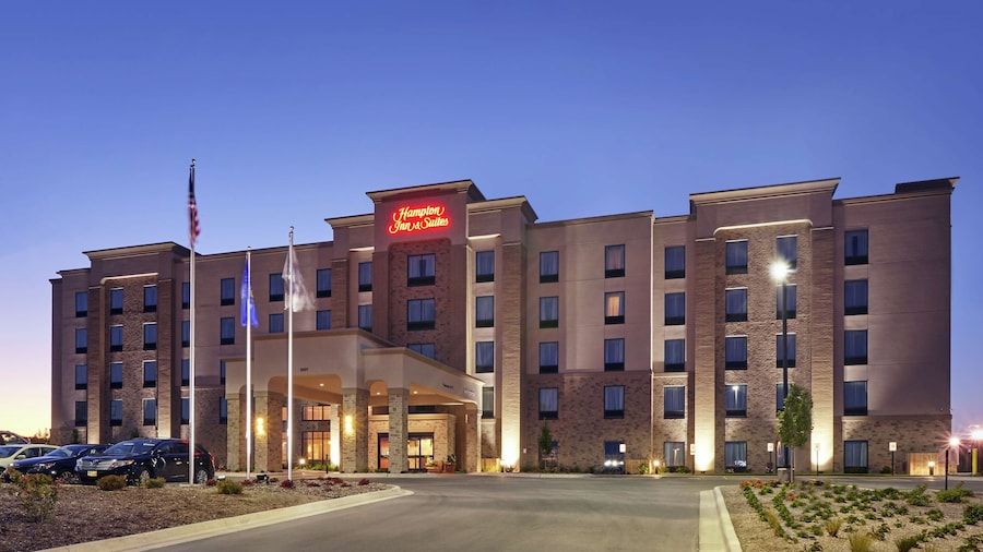 Hampton Inn & Suites Milwaukee/Franklin