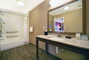 Studio, 1 King Bed, Accessible | Bathroom | Free toiletries, hair dryer, towels