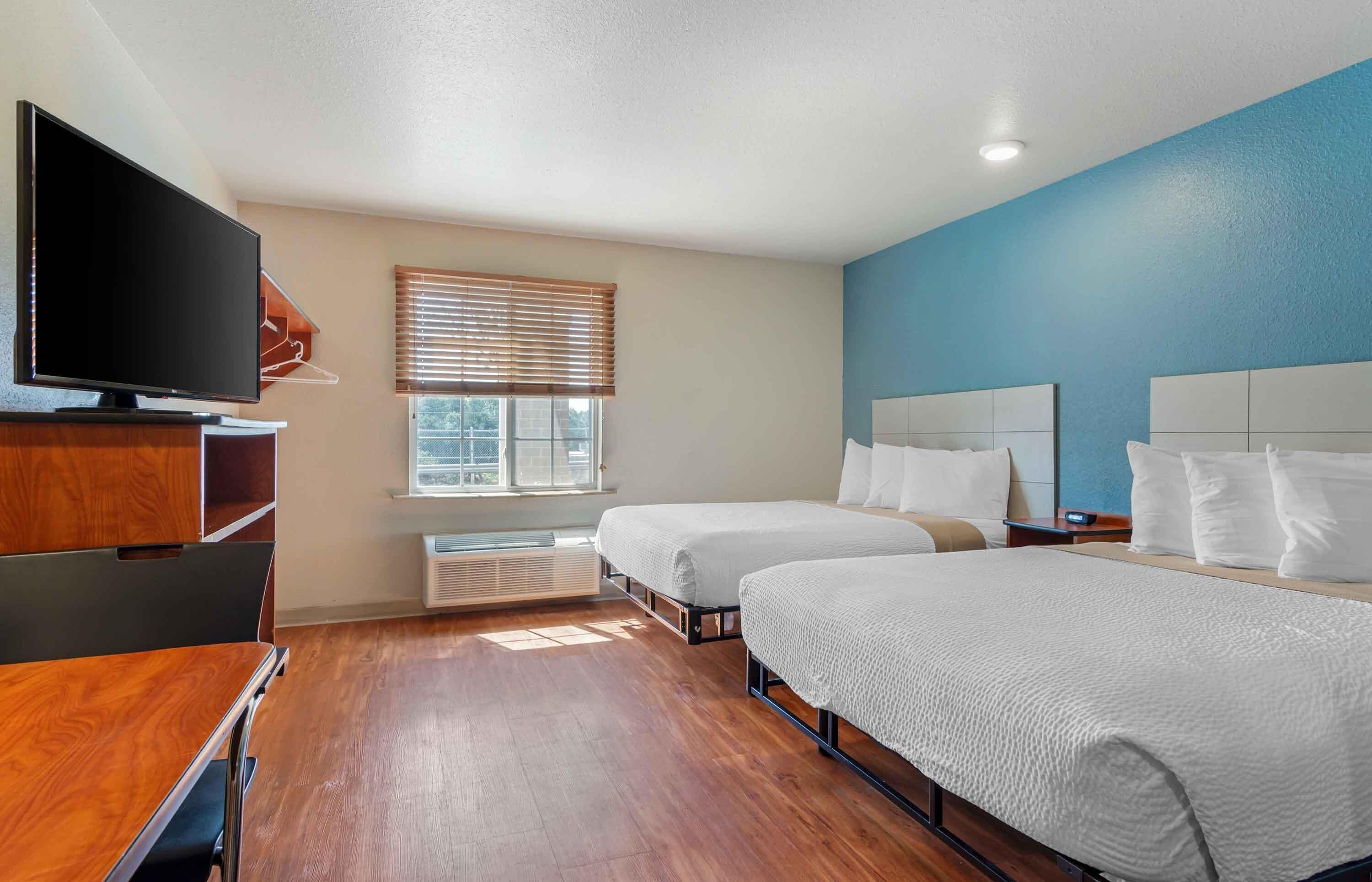 Standard Studio, Non Smoking, Refrigerator & Microwave | Desk, laptop workspace, WiFi (free), alarm clocks