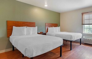 Standard Studio, 2 Double Beds, Non Smoking, Refrigerator & Microwave | Desk, laptop workspace, free WiFi, bed sheets - Extended Stay America Select Suites - Atlanta - Chamblee (Chamblee)