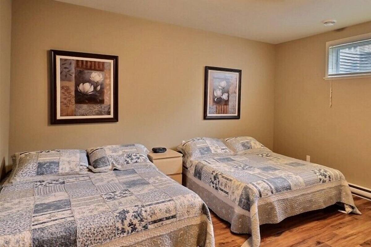 Familie cottage, 4 slaapkamers, bubbelbad, uitzicht op bergen (33)