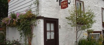 Au Petit Hôtel