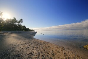 Una playa cerca, pesca
