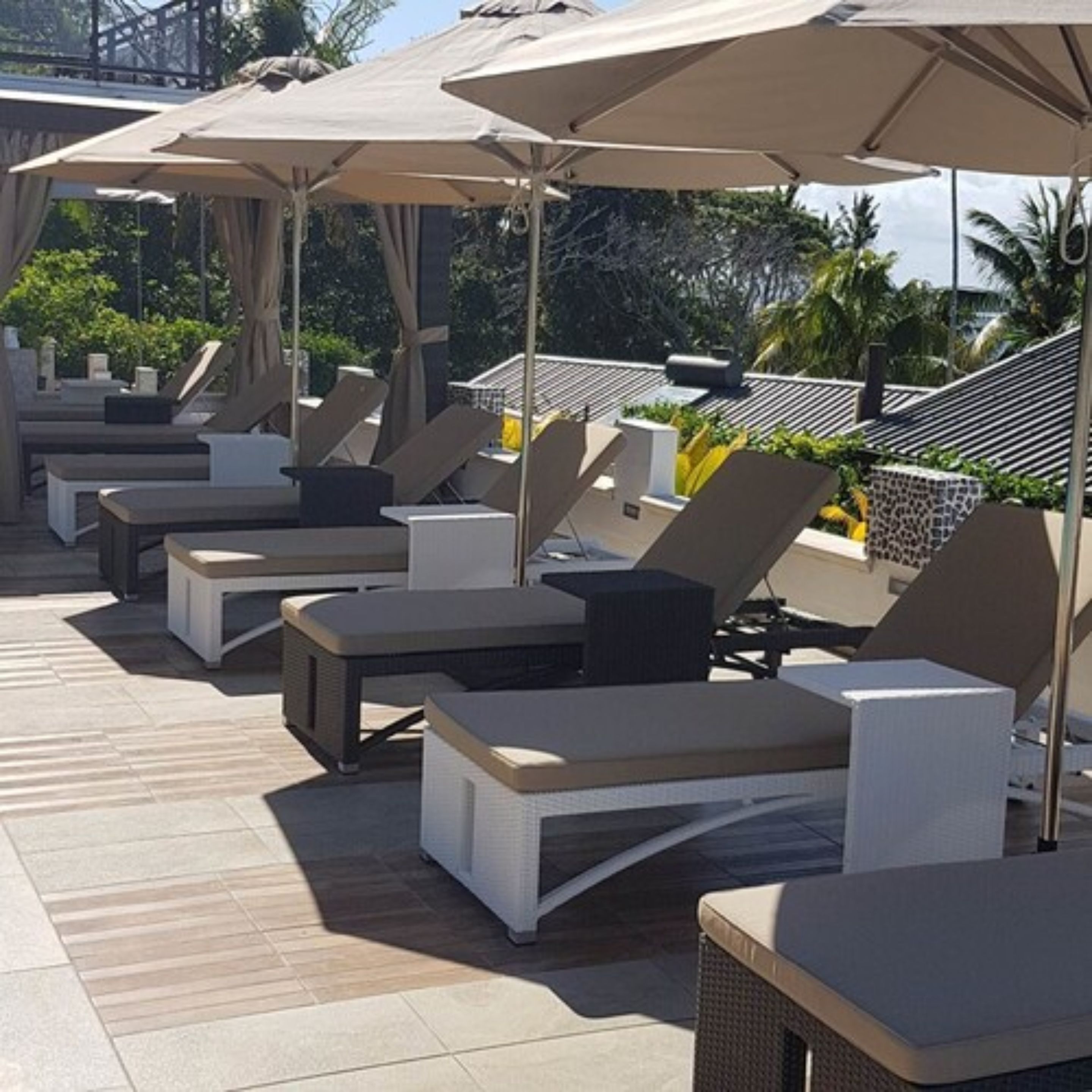 Piscina all'aperto, con ingresso dalle 07:00 alle 19:00, lettini