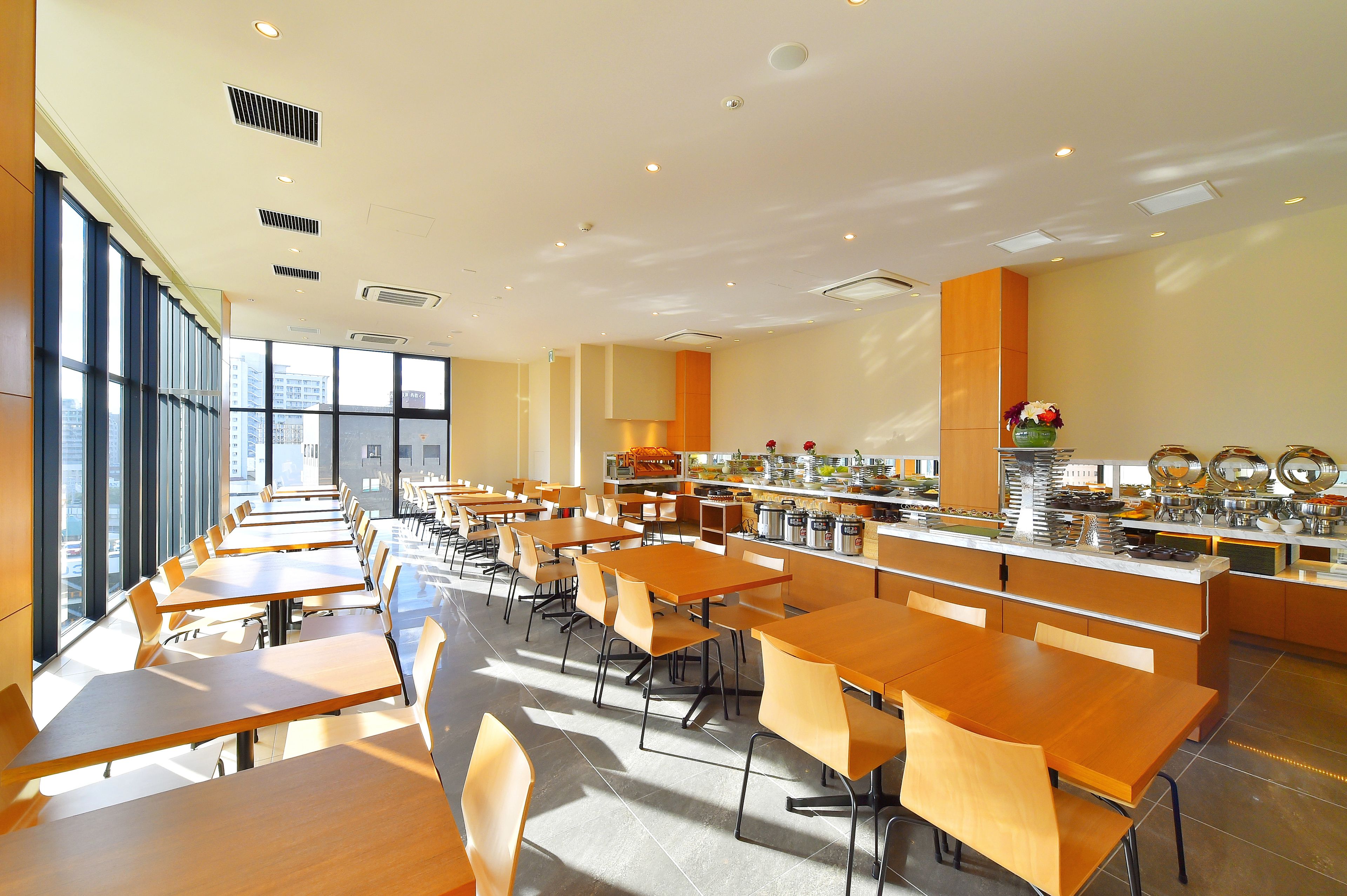 daily buffet breakfast (jpy 1650 per person)