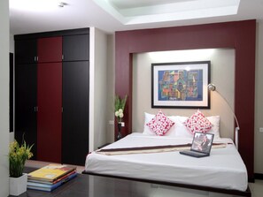 Suite | Escritorio, wifi, ropa de cama